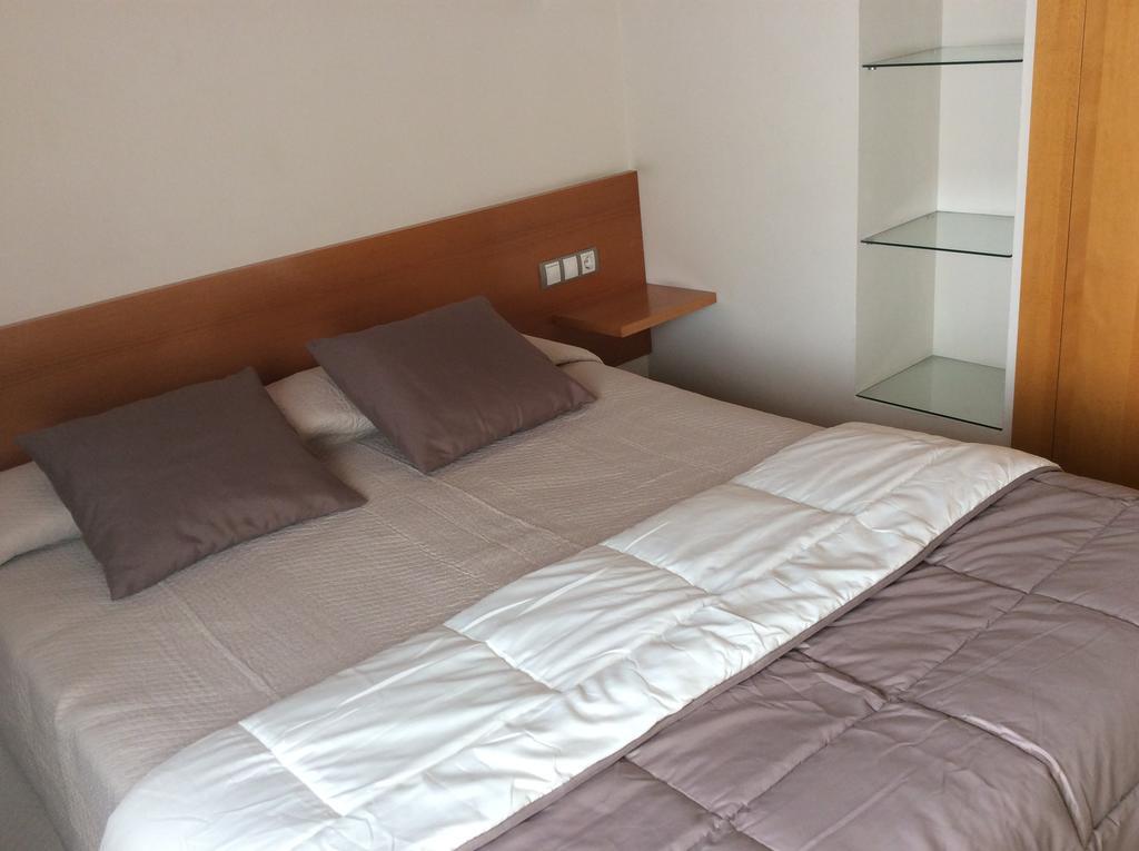 Hotel Viaurelia Montblanc Room photo
