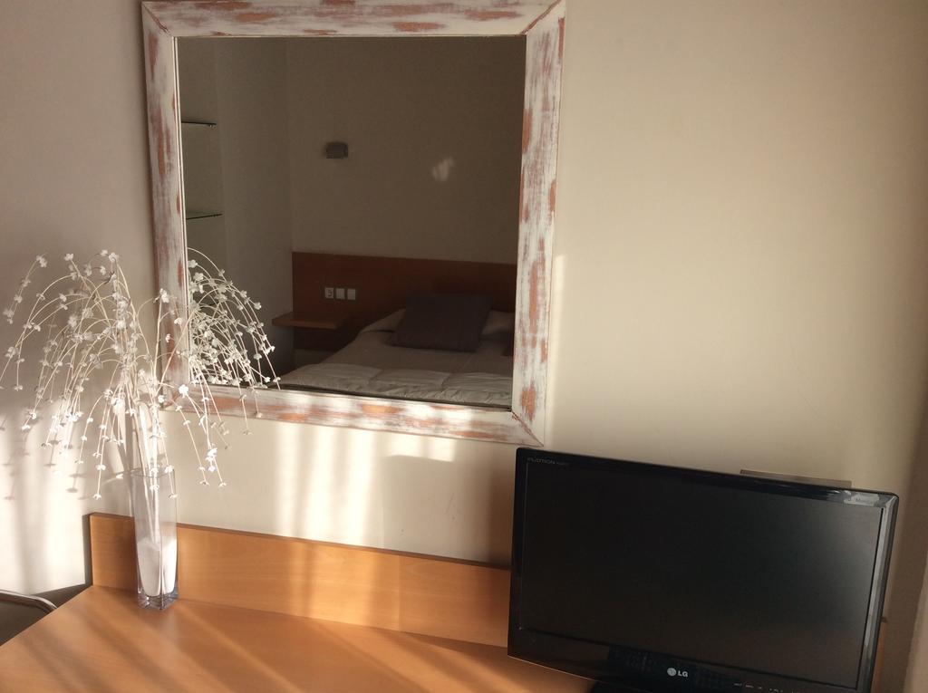 Hotel Viaurelia Montblanc Room photo